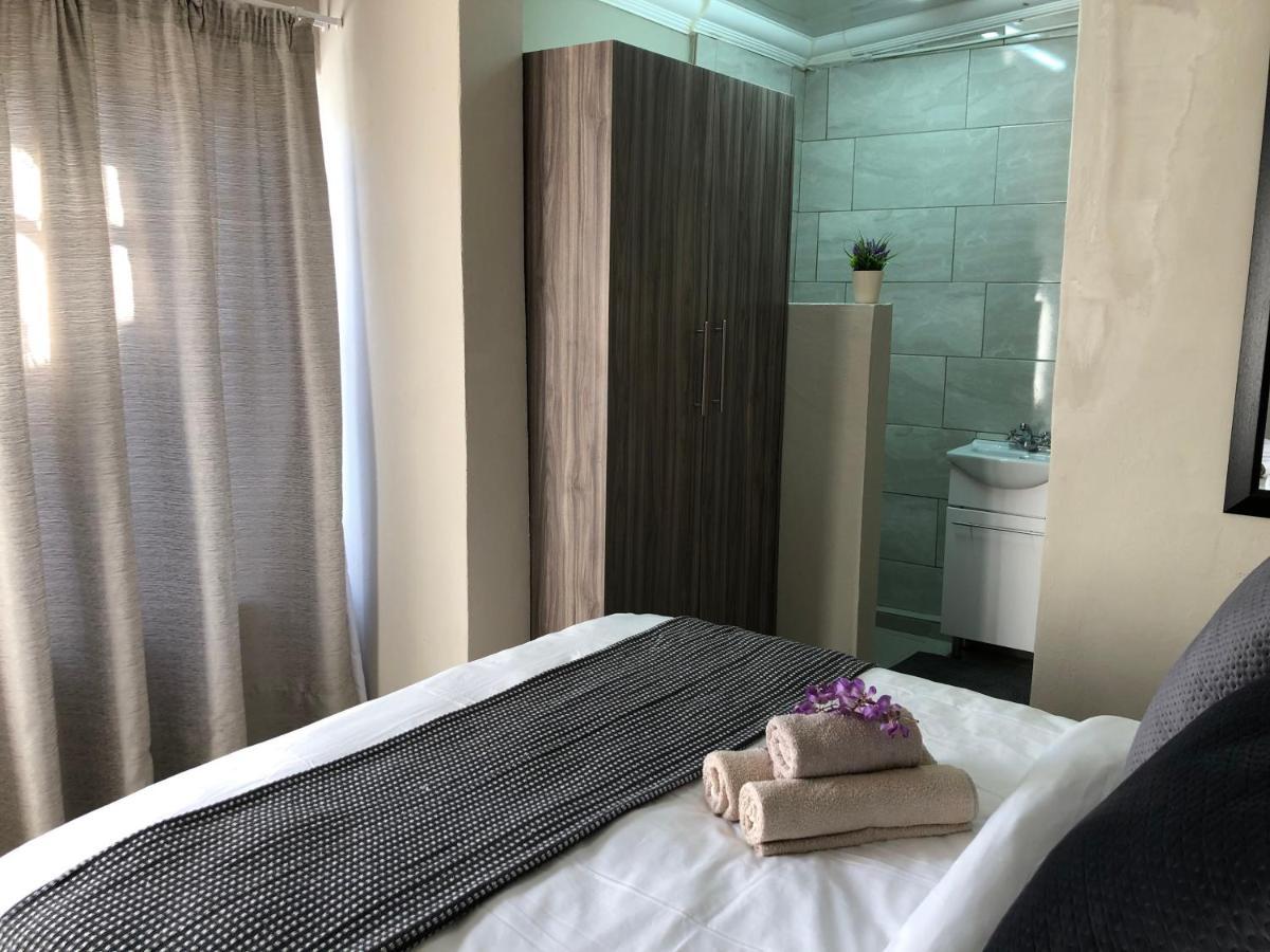 The Lavender Guesthouse Kroonstad Εξωτερικό φωτογραφία